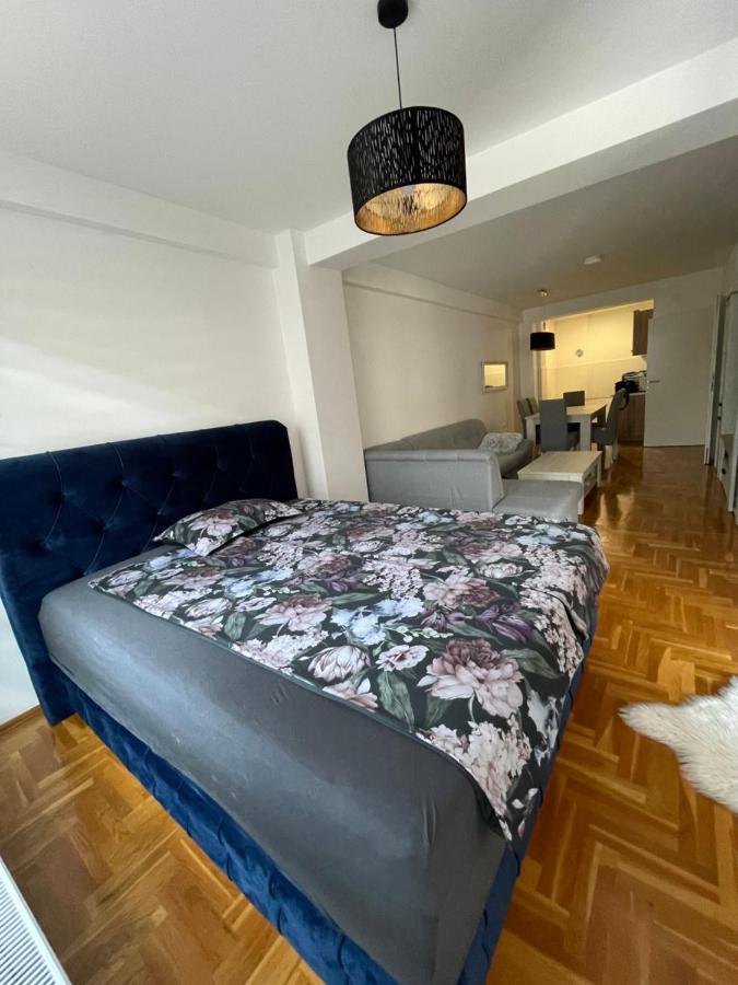 Apartman City Center 4-Setaliste Prijedor Esterno foto