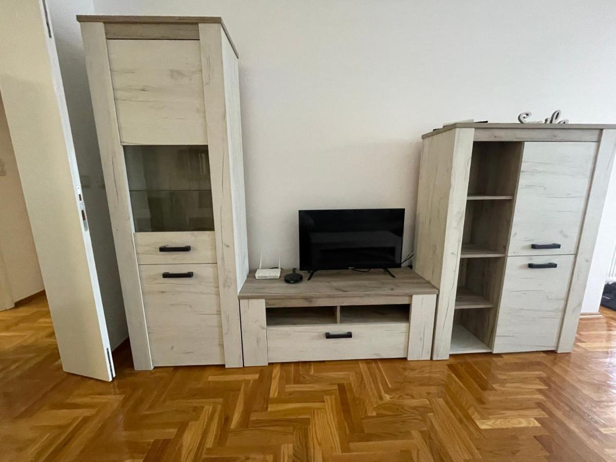 Apartman City Center 4-Setaliste Prijedor Esterno foto